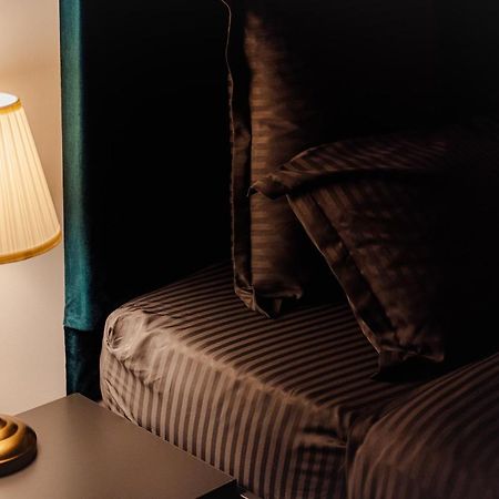 New Luxury City Center Studio Bucureşti Ngoại thất bức ảnh