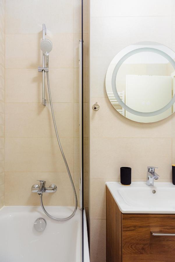 New Luxury City Center Studio Bucureşti Ngoại thất bức ảnh