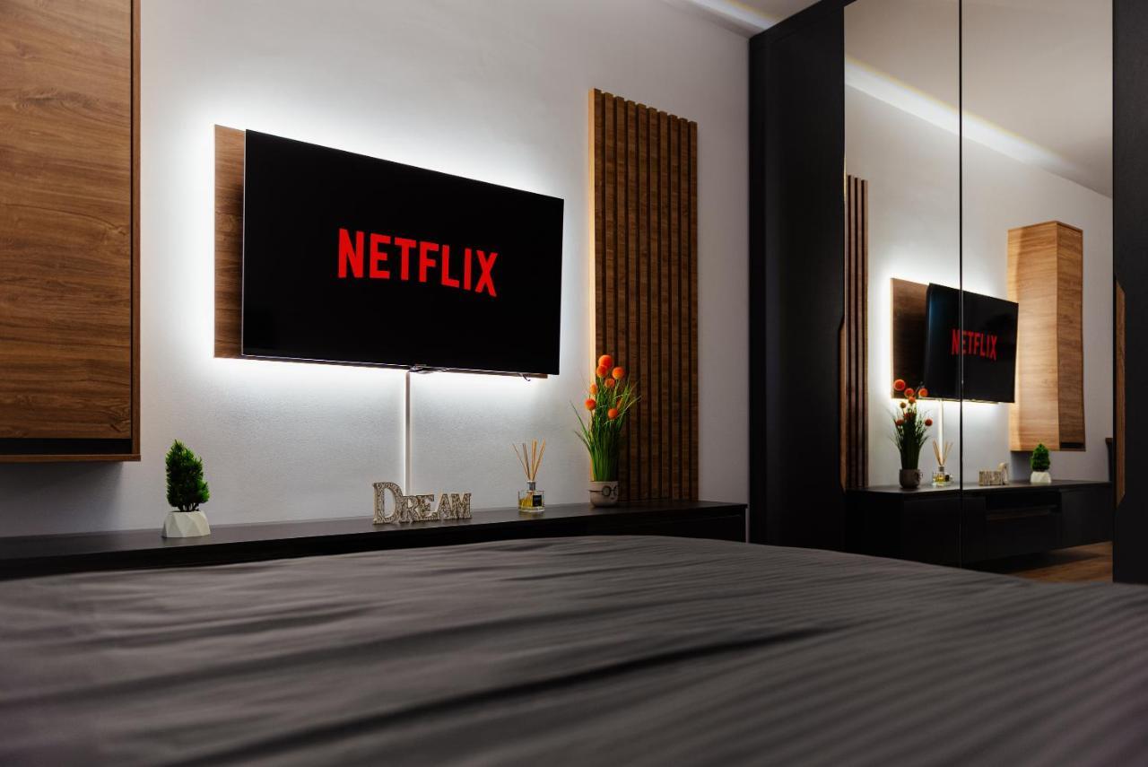 New Luxury City Center Studio Bucureşti Ngoại thất bức ảnh